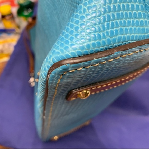 Dooney & Bourke Embossed Lizard Hobo EUC - Picture 5 of 7